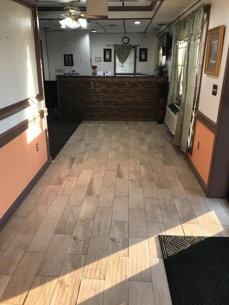 Americas Best Value Inn Holly Springs Exterior foto